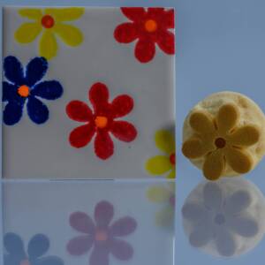 Small Daisy (code 55) - Sponge Its Laser cut sponge designed by Rachel Byass