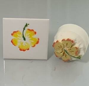 Medium Hibiscus (code 67) - Sponge Its Laser cut sponges designed by Rachel Byass