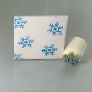 Tiny Thick snowflake (code 11) - Sponge Its Laser Cut High Density Sponge Designed by Rachel Byass