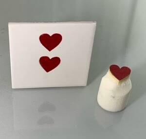 Small traditional heart on a tiny sponge (code 124) - Sponge Its laser cut sponges designed by Rachel Byass