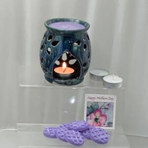 Hand thrown tea light gift set