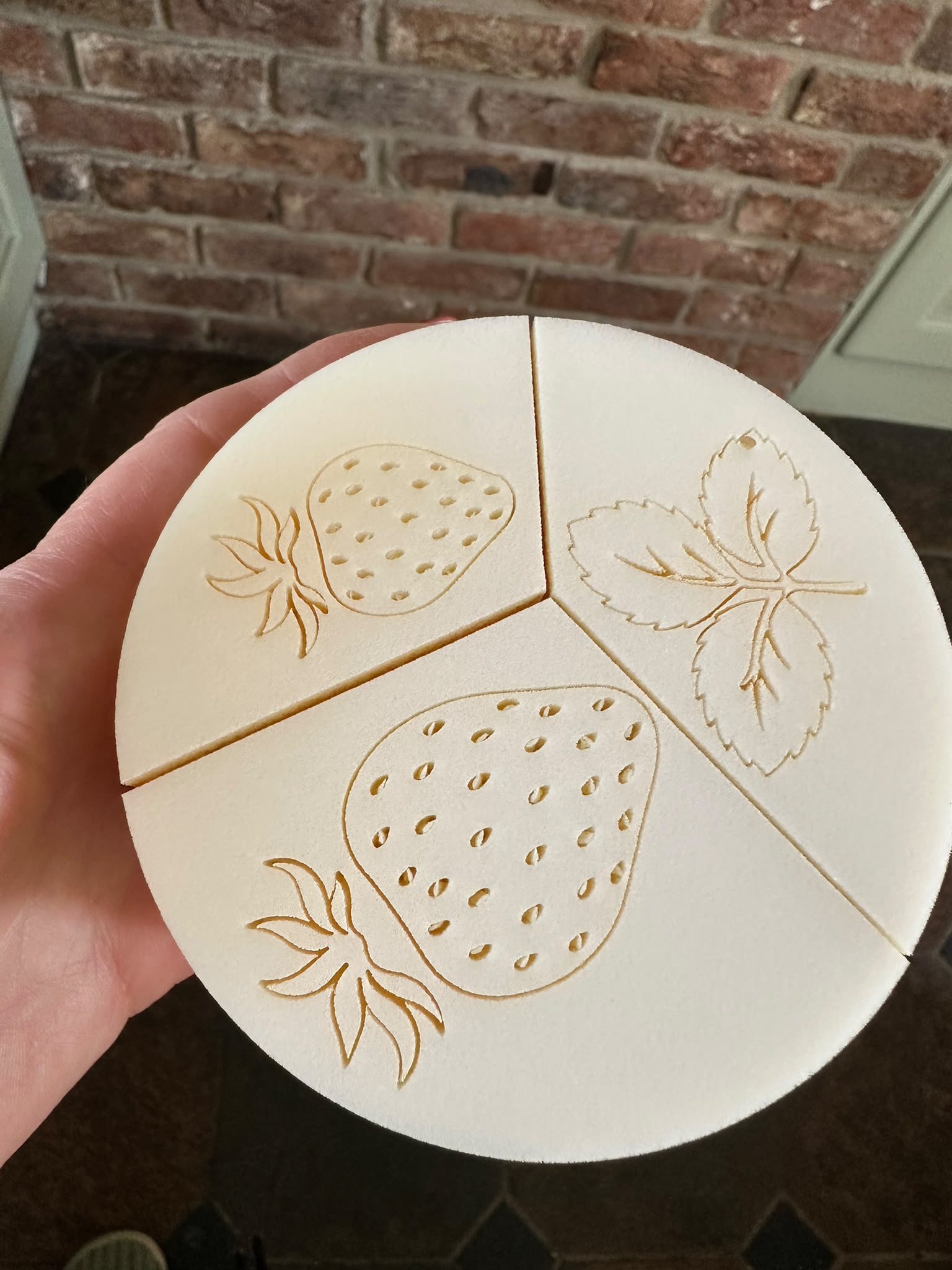 large sponge Strawberries with leaves - Sponge Its Laser cut sponge designed by Rachel Byass - Image 6