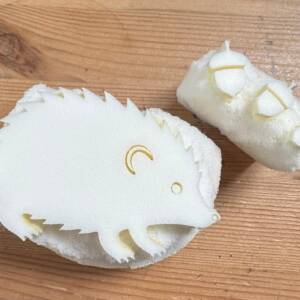 Medium sponge hedgehog and acorns - Sponge Its Laser cut sponges designed by Rachel Byass